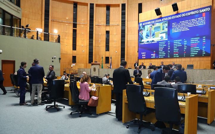 Plenário rejeita PDL que sustava efeitos da portaria do Governo sobre câmeras no uniforme de policiais