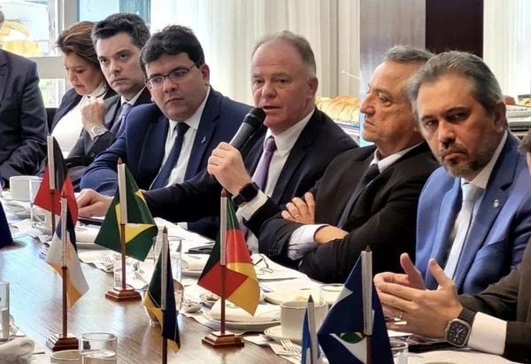 Casagrande pede compensação a Estados por perdas com reforma tributária