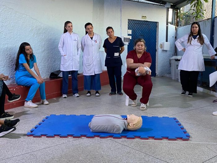 Educação: Cmei no Forte São Jõao tem aula de primeiros socorros e testes visuais