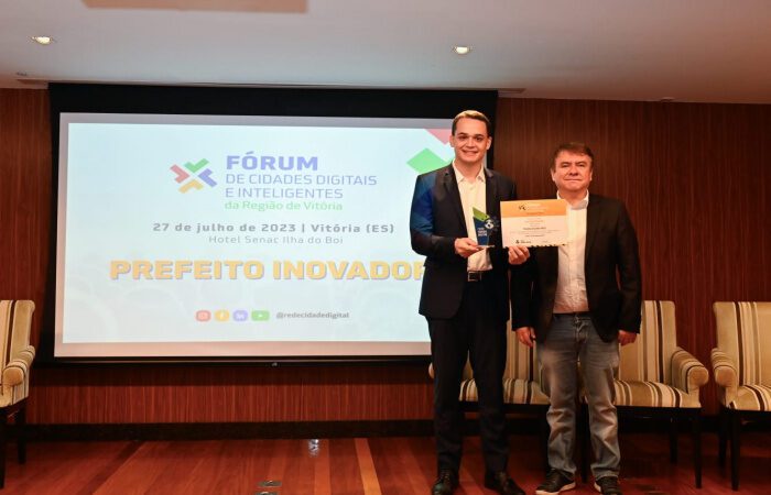 Vitória se destaca na era digital: Premiação no Fórum de Cidades Digitais e Inteligentes