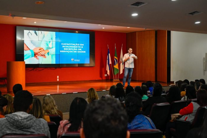 Novos recepcionistas são capacitados pela Saúde