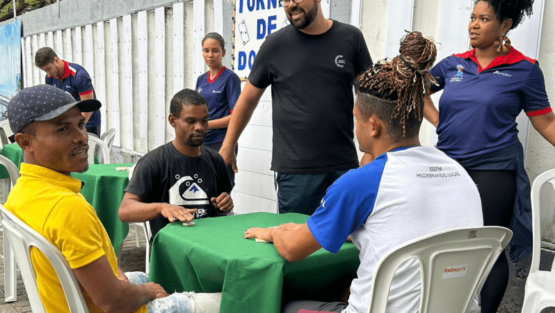 História de Superacão: Acolhido do Abrigo 1 vence Campeonato de Dominó
