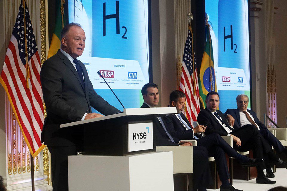 Governador defende engajamento de toda sociedade no combate às mudanças climáticas