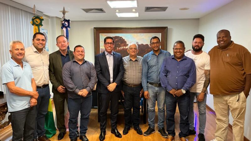 Presidente da Assembleia e Vereadores de Cariacica Abordam Desafios Metropolitanos em Reunião