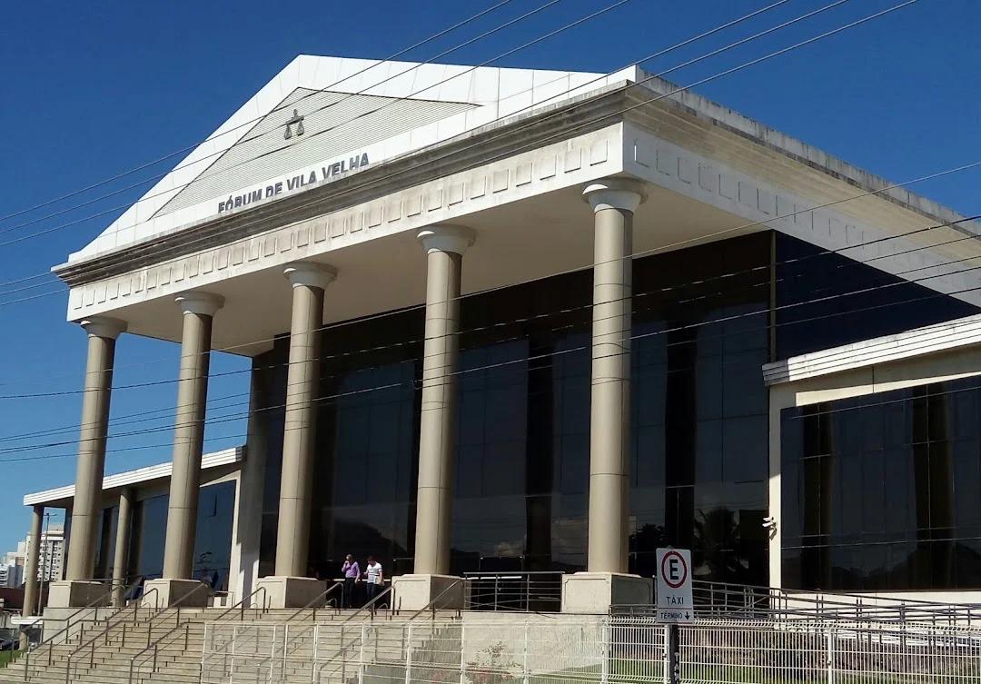 Rumores de ruptura: Forúm de Vila Velha esvaziado em meio a temores de desabamento