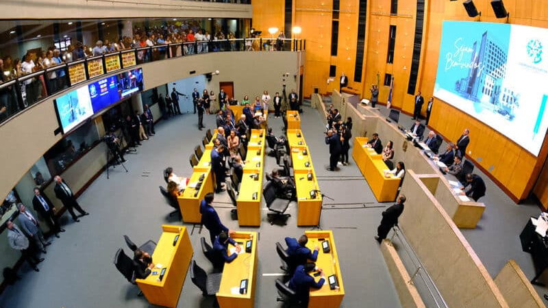 Aprovação Unânime: Assembleia Garante Abono a Servidores de Todos os Poderes