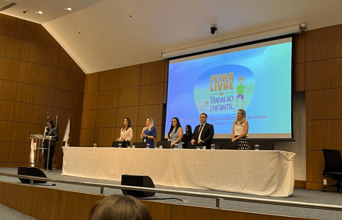 Compromisso Social: Vitória é Homenageada por Combate ao Trabalho Infantil no Projeto Feira Livre