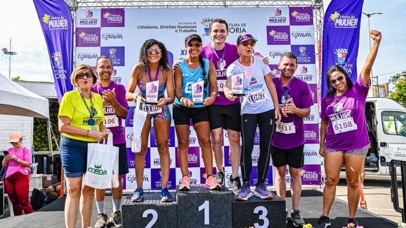 Pazolini promove Corrida da Mulher e reúne uma multidão na orla de Camburi