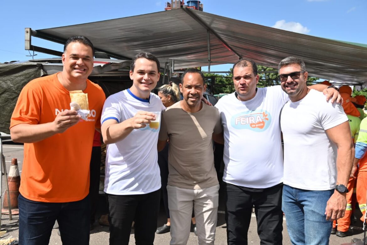 Feira da Gente: Pazolini entrega novas barracas a feirantes de Vitória