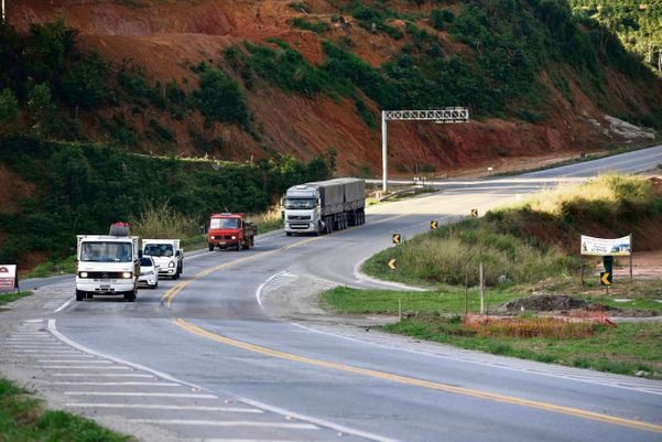 Modernização da BR 262 com Novo Roteiro e Infraestrutura Avançada no Espírito Santo