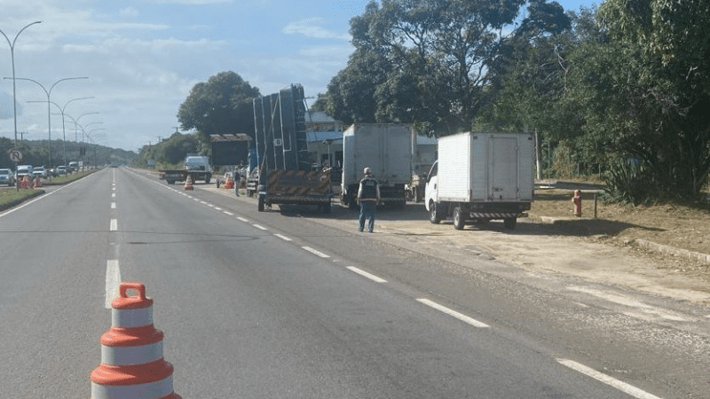 Operação na Rodovia do Sol Arrecada Mais de R$ 100 Mil em Multas