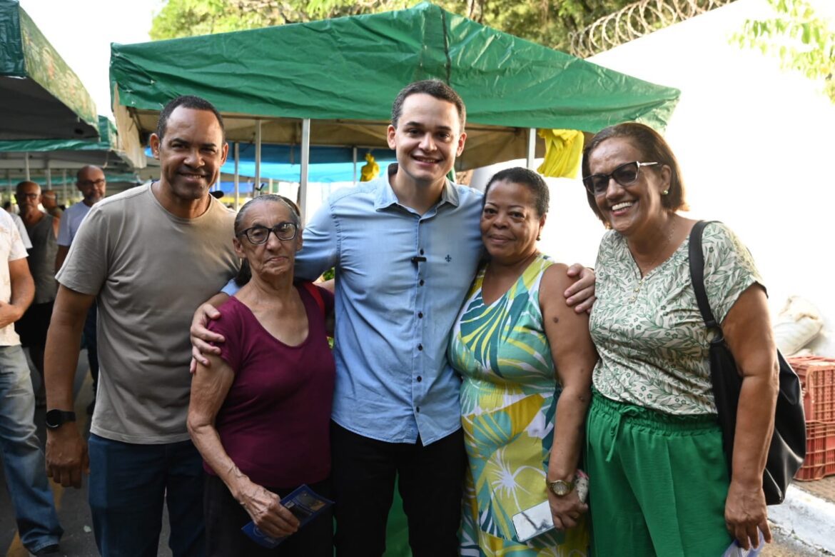 Pazolini é acolhido com entusiasmo em visita a Santo Antônio