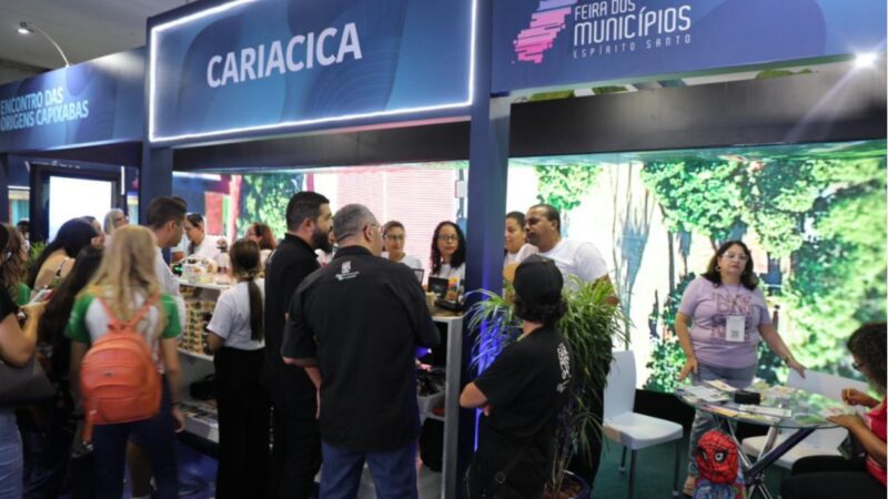 População Se Encanta com Estande de Cariacica na Feira dos Municípios