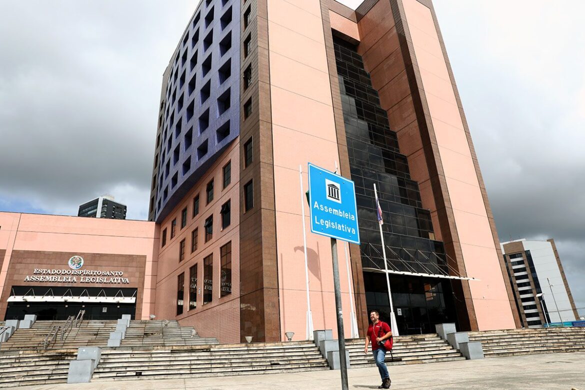 Cópia de Emissão da Carteira de Identidade Nacional (CIN) na Assembleia Legislativa