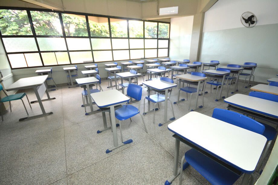 Quatro municípios do Espírito Santo não cumprem o mínimo constitucional de investimento em Educação