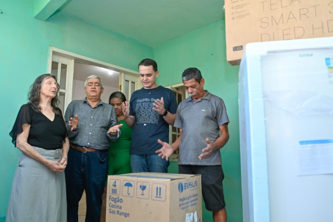 Casa Feliz e Segura: Pazolini entrega 230ª residência e realiza sonho de mais uma família