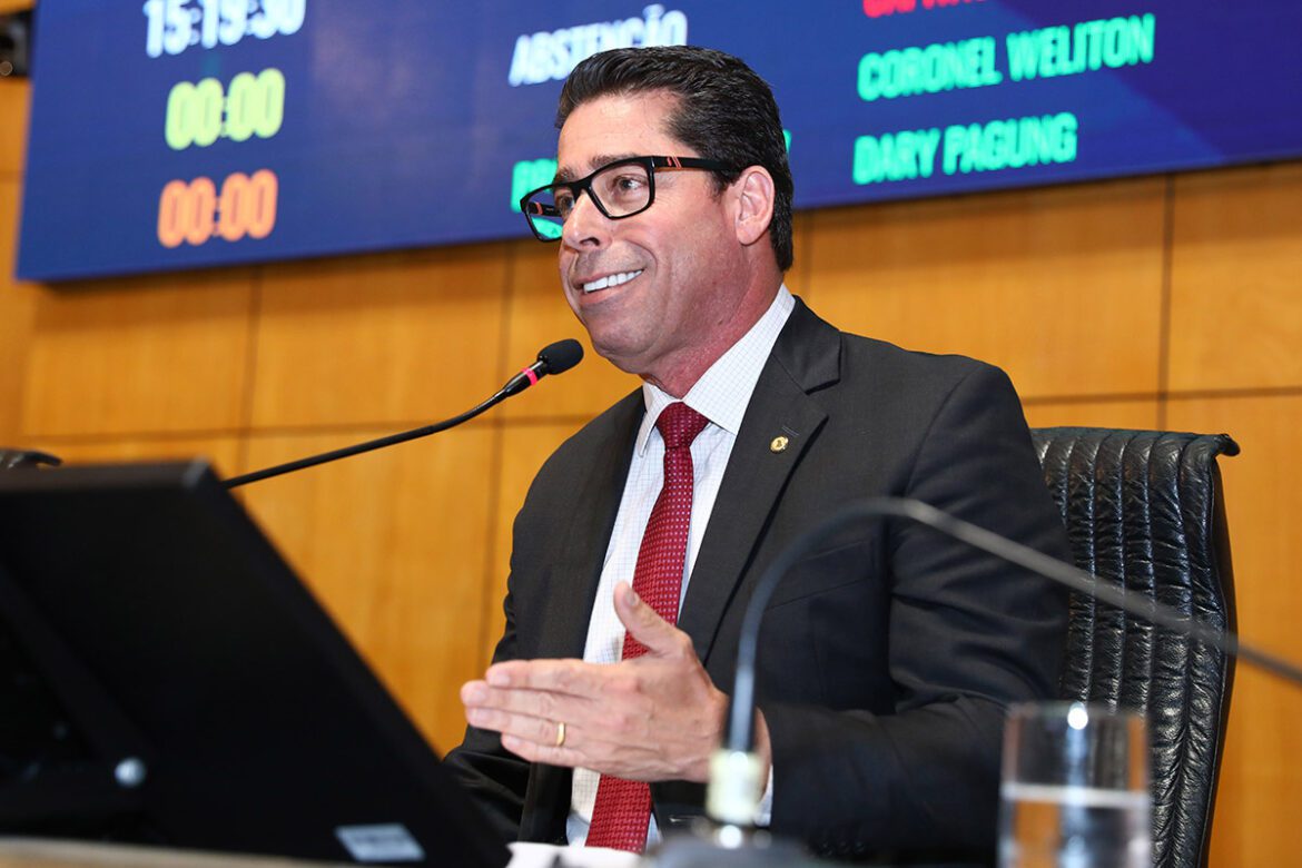 Ales anuncia novo concurso público com 35 vagas e salários de até R$ 8,9 mil