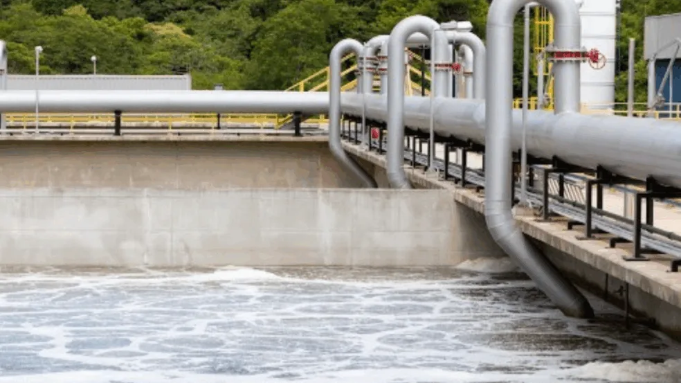 Cesan notifica imóveis para ligação obrigatória à rede de esgoto em quatro municípios da Grande Vitória