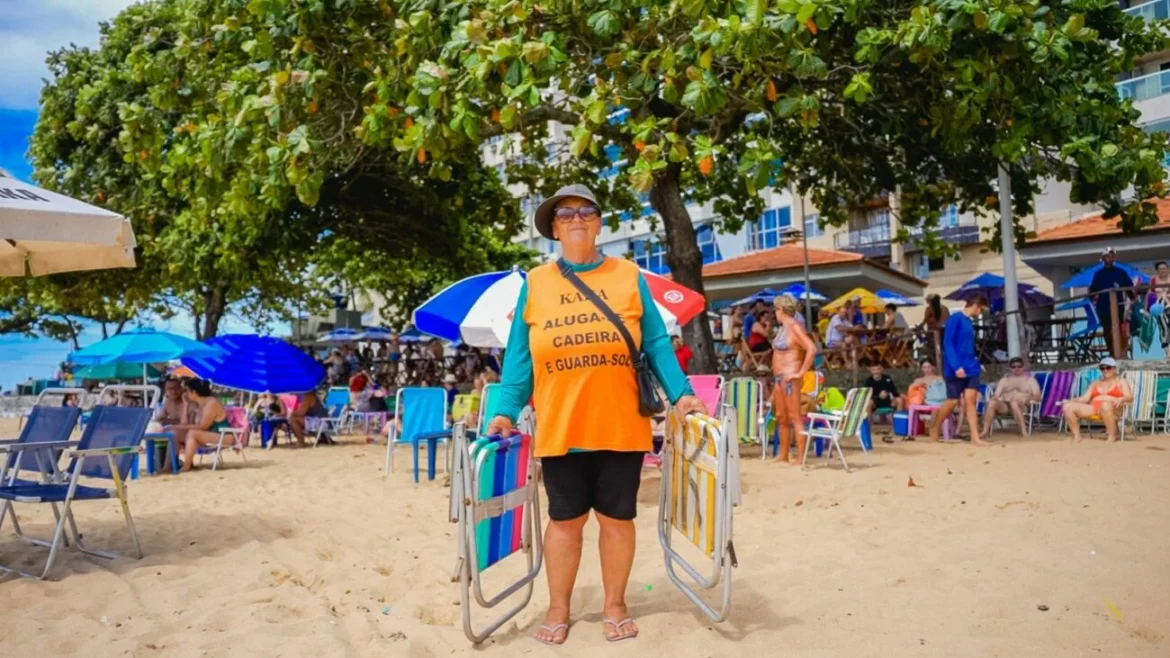 Guarapari inicia recadastramento obrigatório de ambulantes e comerciantes de ponto fixo da orla