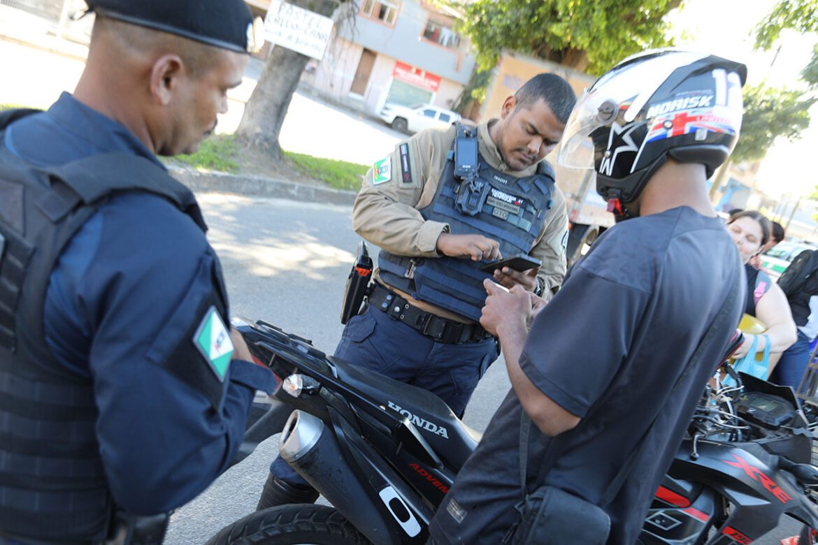 Operação Moto Segura aborda mais de 100 motocicletas em Cariacica e reforça ações de segurança no trânsito