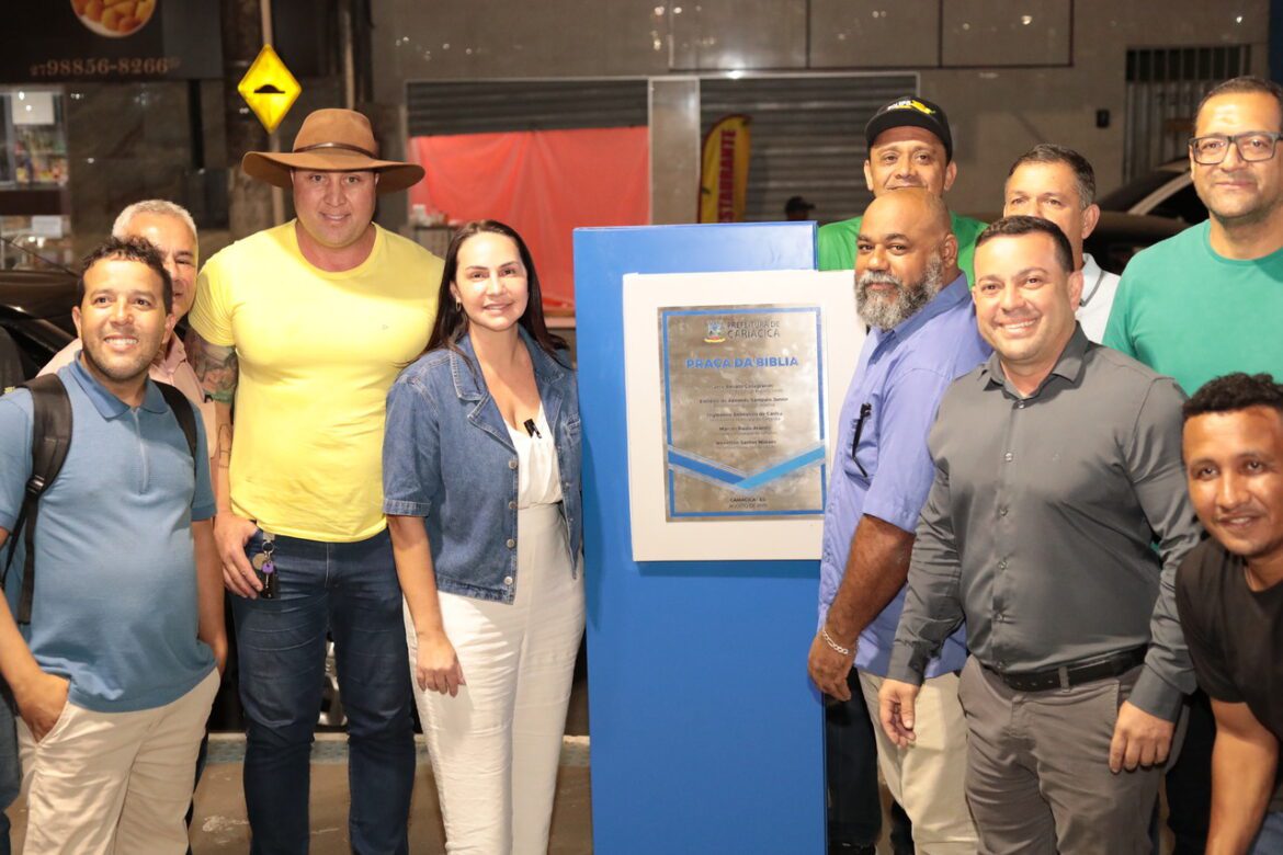 Comunidade comemora entrega da revitalização da Praça da Bíblia em Nova Rosa da Penha