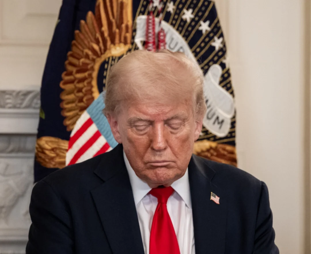 Sobretaxas de Trump entram em vigor e afetam 69 países, incluindo o Brasil