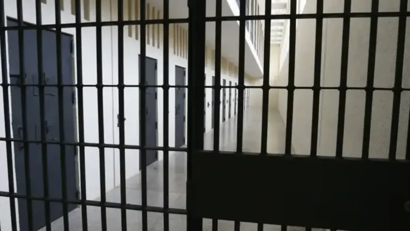 CDH aprova projeto que amplia tempo máximo de internação de adolescentes infratores