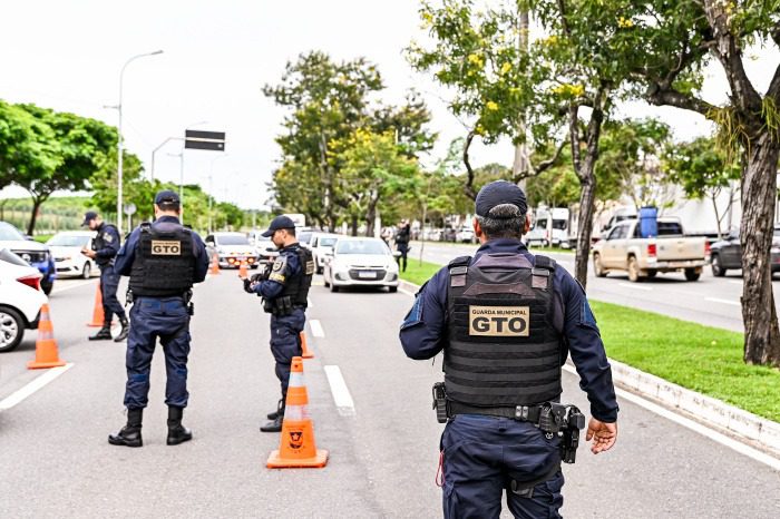 Com ações da gestão Pazolini e integração das forças de segurança, mortes violentas caem pela metade em Vitória