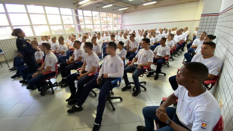 Futuros guardas municipais de Vitória participam do primeiro dia de aula de Curso de Formação