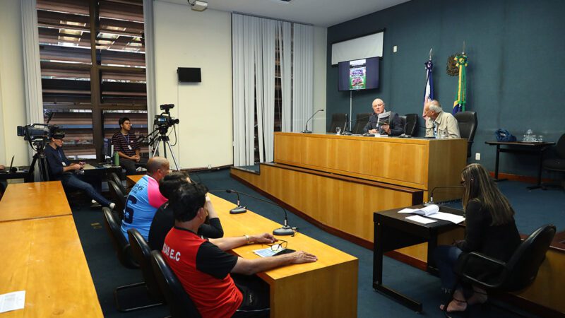 Comissão debate adaptação do futebol de base para preservar saúde e formação de jovens atletas
