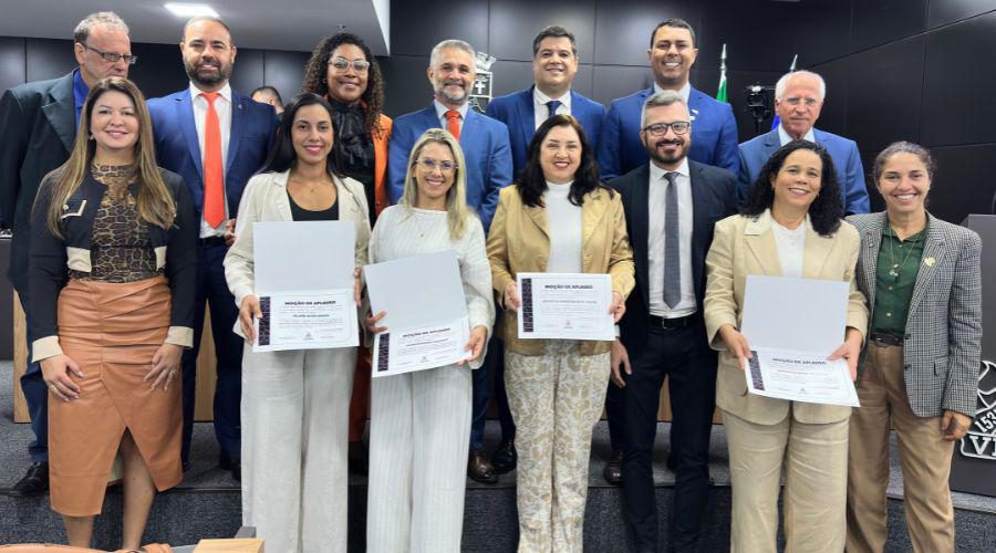 Câmara de Vila Velha homenageia equipe de contabilidade da Prefeitura