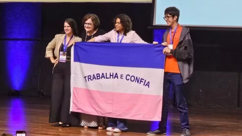 Estudantes de Guarapari criam óculos antissono para prevenir acidentes em rodovias
