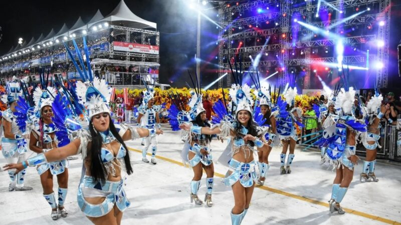 Camarotes e mesas já estão esgotados; vendas das arquibancadas passa da metade