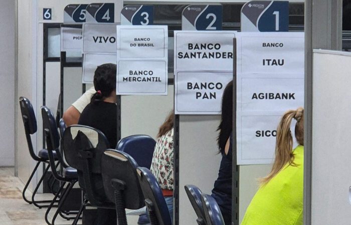 Descontos de até 97% marcam o primeiro dia do 4º Mutirão de Negociação de Dívidas do Procon Vitória