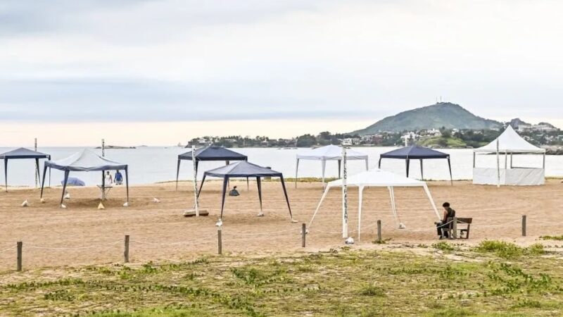 Reserva de tendas para passar o réveillon em Camburi começam nesta segunda