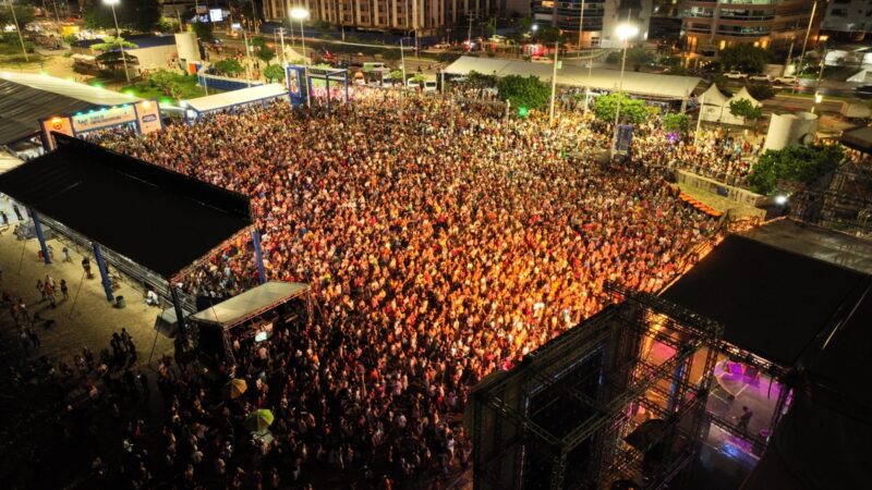 Arena de Verão 2026: Praia de Camburi vira ponto de encontro da música e da alegria