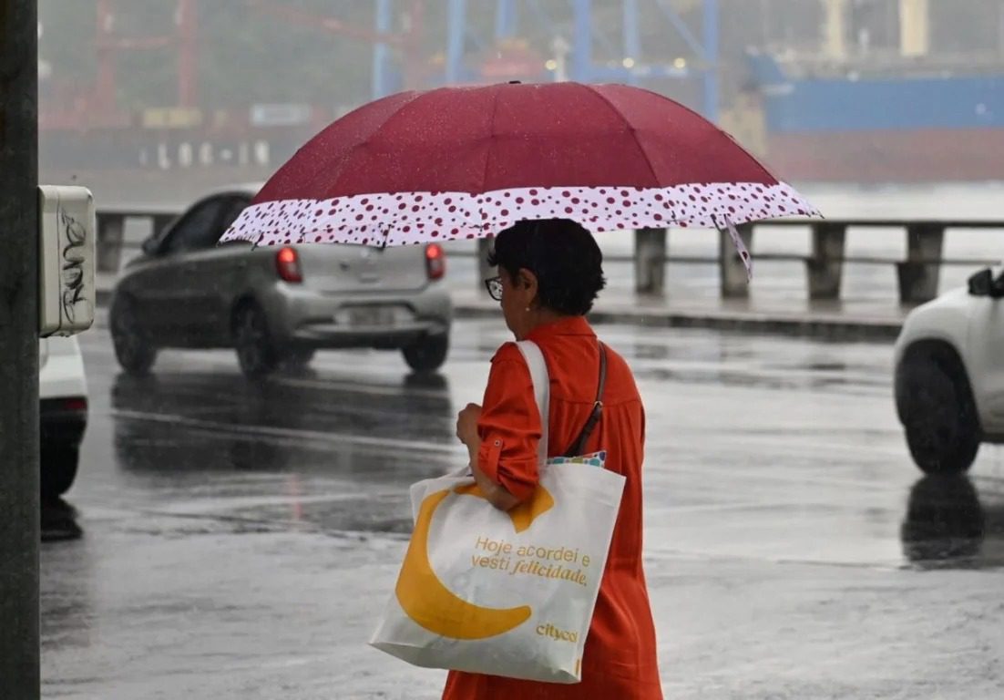 ES segue em alerta para chuvas fortes e deslizamentos até quarta; veja onde mais choveu
