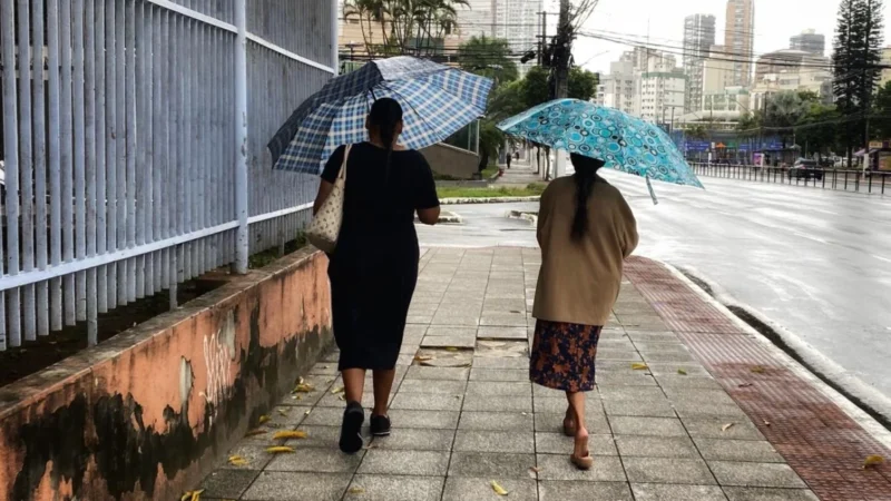 Grande Vitória tem tempo instável e Estado segue com dois alertas de chuva