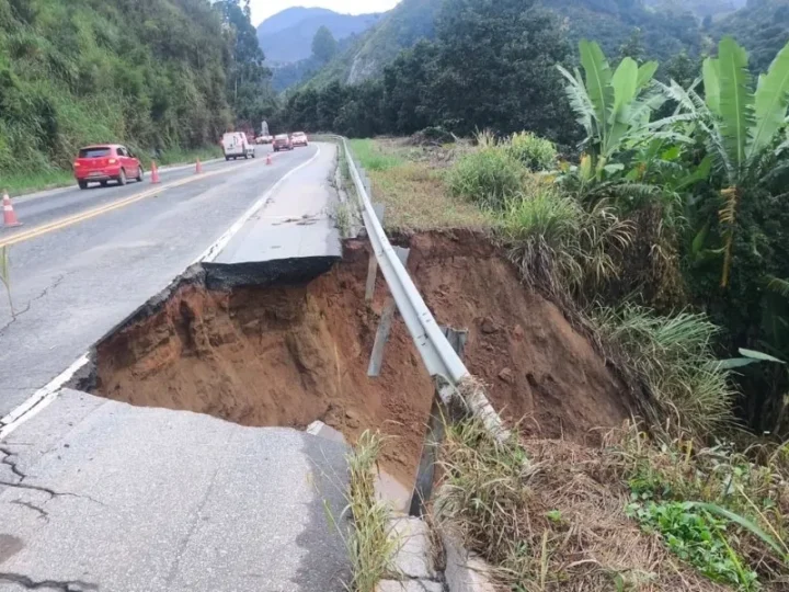 Temporal provoca interdição parcial na BR-262 na Região Serrana do ES