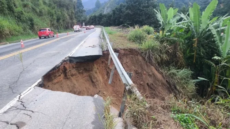 Temporal provoca interdição parcial na BR-262 na Região Serrana do ES