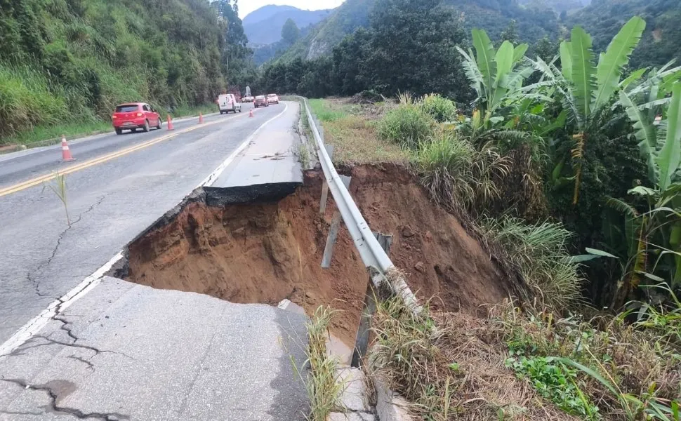 Temporal provoca interdição parcial na BR-262 na Região Serrana do ES