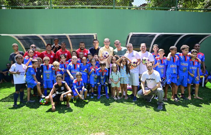 Campo no padrão FIFA reforça estrutura esportiva do Parque Tabuazeiro