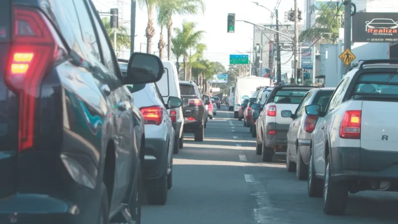 Entenda o projeto de lei que pode alterar o modelo das placas de veículos no Brasil
