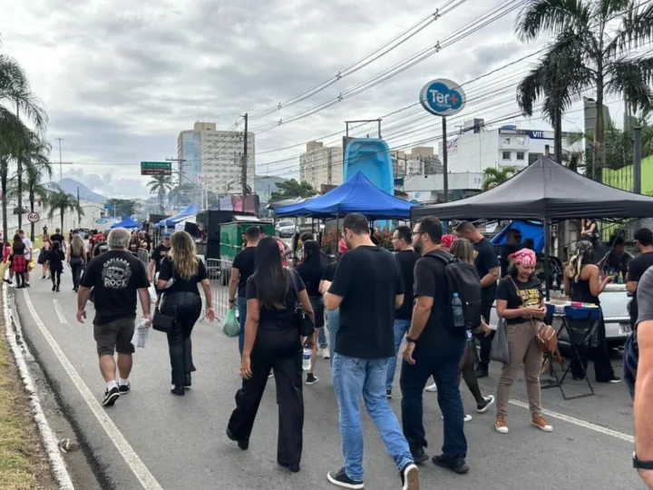 Show do Guns N’ Roses movimenta ruas de Cariacica com fãs e ambulantes