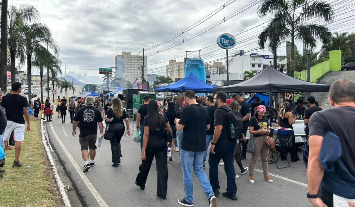 Show do Guns N’ Roses movimenta ruas de Cariacica com fãs e ambulantes