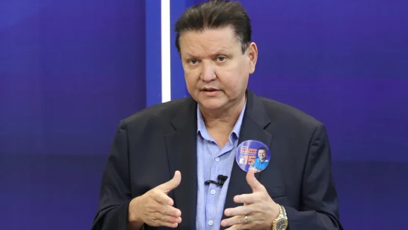 Prefeito de Cariacica, Euclério Sampaio, anuncia afastamento do cargo