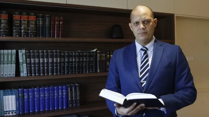 O que é vicaricídio? Crime pode levar a até 40 anos de prisão