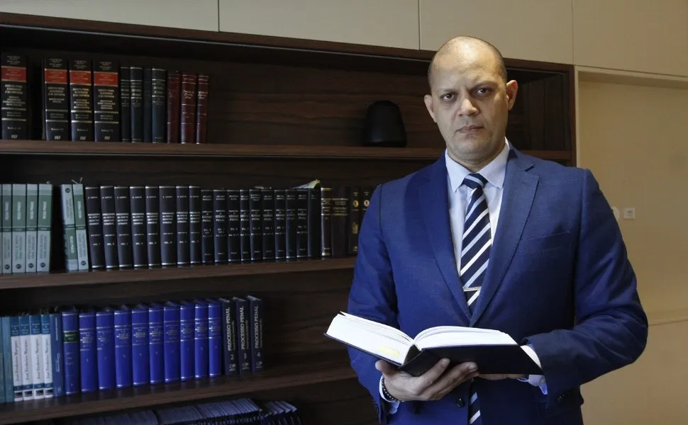 O que é vicaricídio? Crime pode levar a até 40 anos de prisão