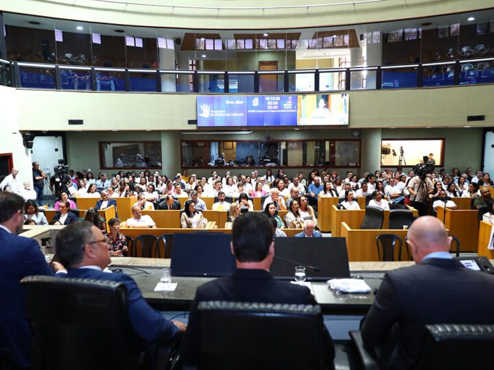 Programa para prevenir violência contra crianças é lançado pela Assembleia