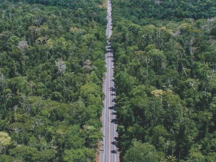 Novos radares da BR-101 monitoram velocidade média dos motoristas; veja como funciona